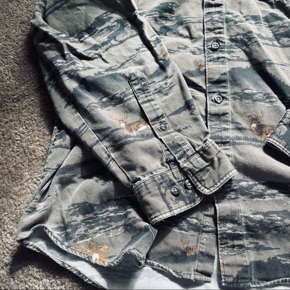 Columbia Elk Button-up - Picture 3 of 6